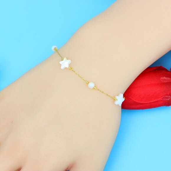 Chic & Stylish Bracelet – A Thoughtful Gift for Women and Girls, DYC1110 - Picture 1 of 7